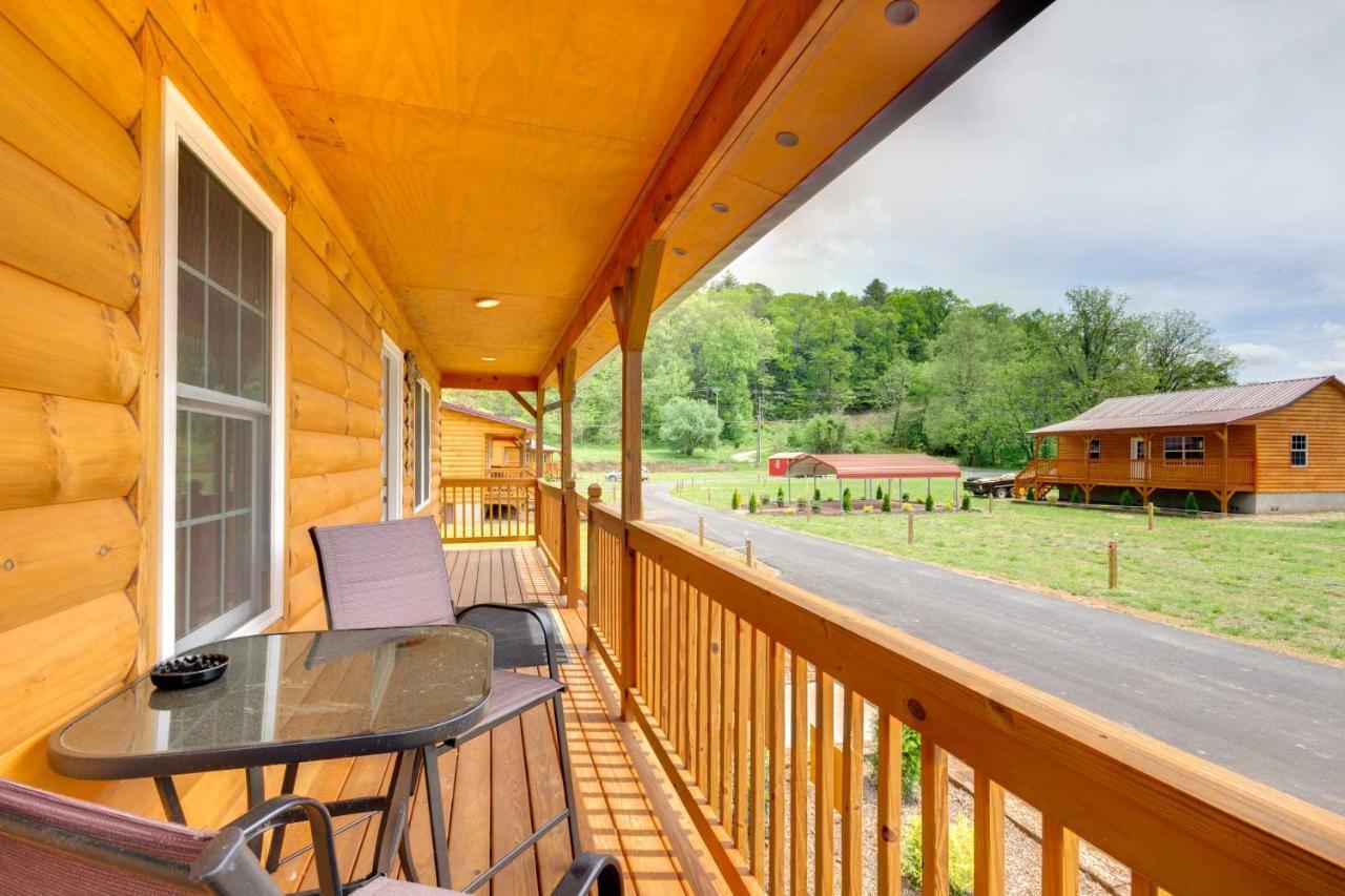 Bears Den Cabin With Porch About 5 Mi To Bryson City! Экстерьер фото